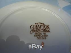 Royal Grafton Bone China England tea cup and saucer set for 12, cup 3,5W x 3H