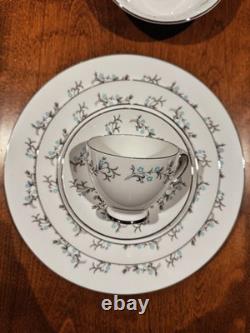 Royal Grafton Royal Garden Bone China 54pc Full Service 8 Place MINT England