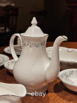 Royal Grafton Royal Garden Bone China 54pc Full Service 8 Place MINT England