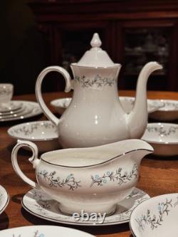 Royal Grafton Royal Garden Bone China 54pc Full Service 8 Place MINT England