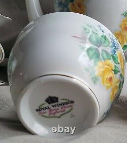 Royal Windsor England Yellow Rose & Blue Flower Bone China England 15 Pc Tea Set