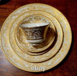 Royal Worcester 60 Pc 12 Set Embassy Gold Encrusted Dinner Plates Cups & Saucers