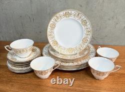 Royal Worcester Bone China POMPADOUR 20 Pc Dinnerware Set