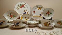 Royal Worcester Evesham 1961 (32 Piece Dinner Set) 4 Place Settings England