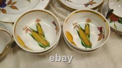 Royal Worcester Evesham 1961 (32 Piece Dinner Set) 4 Place Settings England