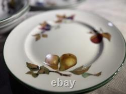 Royal Worcester Evesham Vale 12-Piece Porcelain Dinnerware Set Green Rim MINT