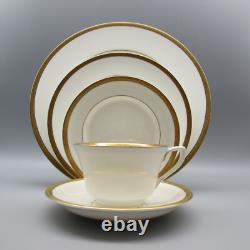 Royal Worcester Fine Bone China COVENTRY Service for Four 20pc Set