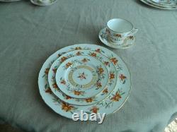 Royal Worcester Fine Bone China Chamberlain Dinner Set for (8) with4 Serving Dishe