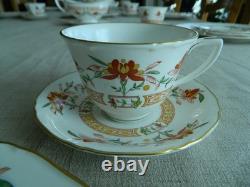 Royal Worcester Fine Bone China Chamberlain Dinner Set for (8) with4 Serving Dishe