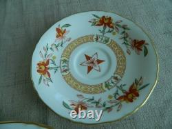 Royal Worcester Fine Bone China Chamberlain Dinner Set for (8) with4 Serving Dishe