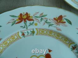 Royal Worcester Fine Bone China Chamberlain Dinner Set for (8) with4 Serving Dishe