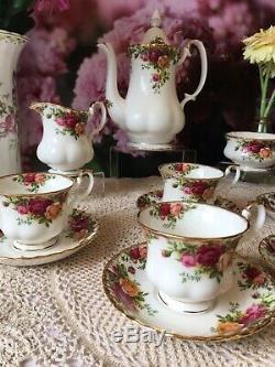 Royal albert Old Country Roses bone china England Coffee set, 1st quality 1962s
