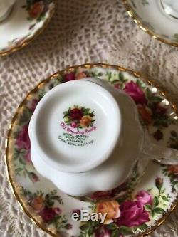 Royal albert Old Country Roses bone china England Coffee set, 1st quality 1962s