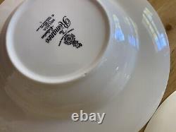 Set (4) Royal Doulton MELISSA PATTERN Rimmed Soup Bowls 8 BONE CHINA England