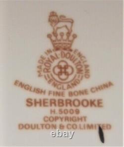 Set (4) Royal Doulton SHERBROOKE PATTERN Bone China DINNER PLATES England