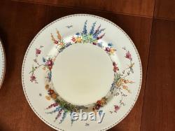 Set Of 8 CROWN STAFFORDSHIRE china FLOWER GARDEN pattern Dinner Plates 10 3/4