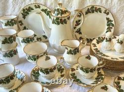 Set ROSINA YULETIDE Fine Bone China 34 Pieces Christmas Holly Made In England