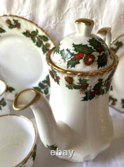 Set ROSINA YULETIDE Fine Bone China 34 Pieces Christmas Holly Made In England