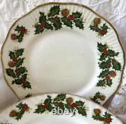 Set ROSINA YULETIDE Fine Bone China 34 Pieces Christmas Holly Made In England