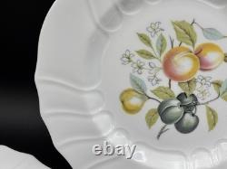 Set of 4 Spode FRUIT England Bone China Lunch Plates 9 1/4