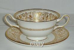 Set of 4 WEDGWOOD China England GOLD FLORENTINE W4219 CREAM SOUP Bowls Saucers