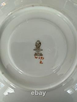 Set of 4 Wedgwood Grosvenor Bone China Footed Cups & Saucers W697