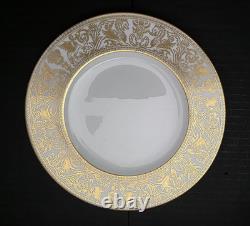 Set of 6 Wedgwood Bone China Dinner Plate White/Gold Rim Scroll Border England