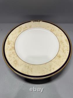 Set of 7 Wedgwood Cornucopia Bone China Dinner Plates 10.7 England