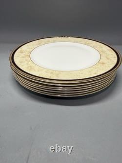 Set of 7 Wedgwood Cornucopia Bone China Dinner Plates 10.7 England