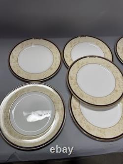 Set of 7 Wedgwood Cornucopia Bone China Dinner Plates 10.7 England