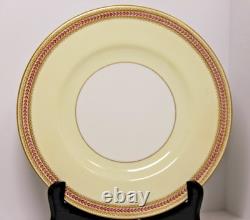 Set of 8 Royal Worcester Eleanor Dinner Plates 10.5 Bone China England Gold Rim
