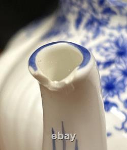 Shelley England Dainty Blue Bone China tea set 23 pieces in very good condition