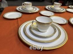 Spode Bone China Dinnerware Set Service For 8