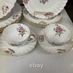 Spode Copelands IRIS China England 4 Dinner, 4 Bread, 4 Salad, 4 Tea Cups/saucer