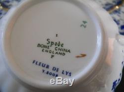 Spode England Bone China Fleur De Lys (Lis) Blue 5 pc Place Setting Gold #Y8008
