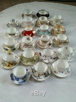 Teacup and Saucer Set Fine Bone China made in England (Lot of 21)
