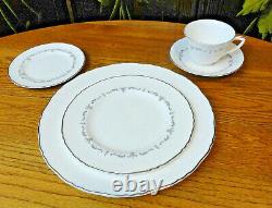 VTG. 1963 ROYAL WORCESTER ENGLAND BONE CHINA SILVER CHANTILLY 67 Pc SET for 12