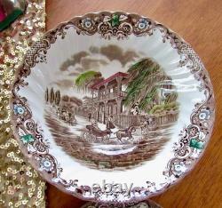 VTG 45 Piece Johnson Brothers Heritage Hall Ironstone China Set For 8 Gorgeous