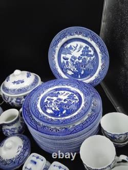 Vint. Churchill Blue Willow China Dinnerware 84 Pc Staffordshire England, Mint