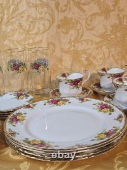 Vintage 1962 England Royal Albert Old Country Roses 6 piece set for 4 Bone China