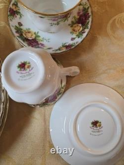 Vintage 1962 England Royal Albert Old Country Roses 6 piece set for 4 Bone China