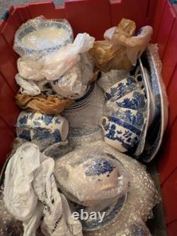 Vintage Blue & White Wedgwood 44-Piece Tea Set & Dining Set England Fine Chi