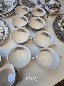 Vintage Johnson Bros Dinnerware Set All 97 Pieces Plates/cups/pitcher/bowls Etc