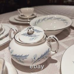 Vintage Paragon Bridal Leaf 24pc Bone China Set for 4 England MINT
