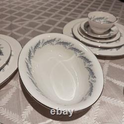 Vintage Paragon Bridal Leaf 24pc Bone China Set for 4 England MINT Vintage Paragon Bridal Leaf 24pc Bone China Set for 4 England MINT