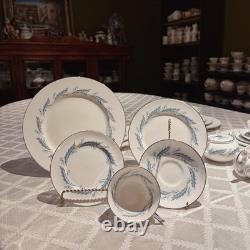 Vintage Paragon Bridal Leaf 24pc Bone China Set for 4 England MINT