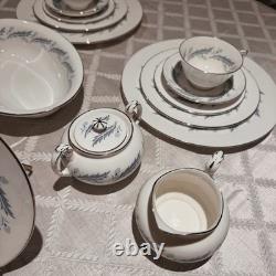 Vintage Paragon Bridal Leaf 24pc Bone China Set for 4 England MINT