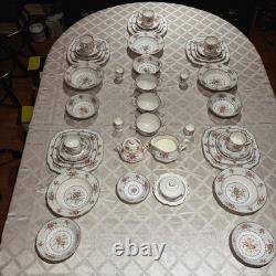 Vintage Royal Albert Petit Point Bone China Set of 5 46 Pc Mint