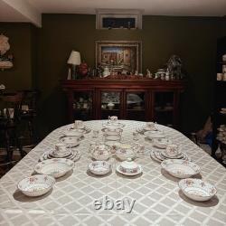 Vintage Royal Albert Petit Point Bone China Set of 5 46 Pc Mint