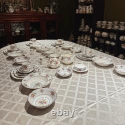 Vintage Royal Albert Petit Point Bone China Set of 5 46 Pc Mint